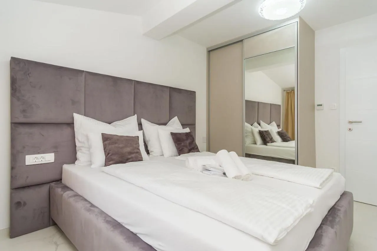 Apartmani Simi - The Sun Crikvenica 0*,  Horvátország
